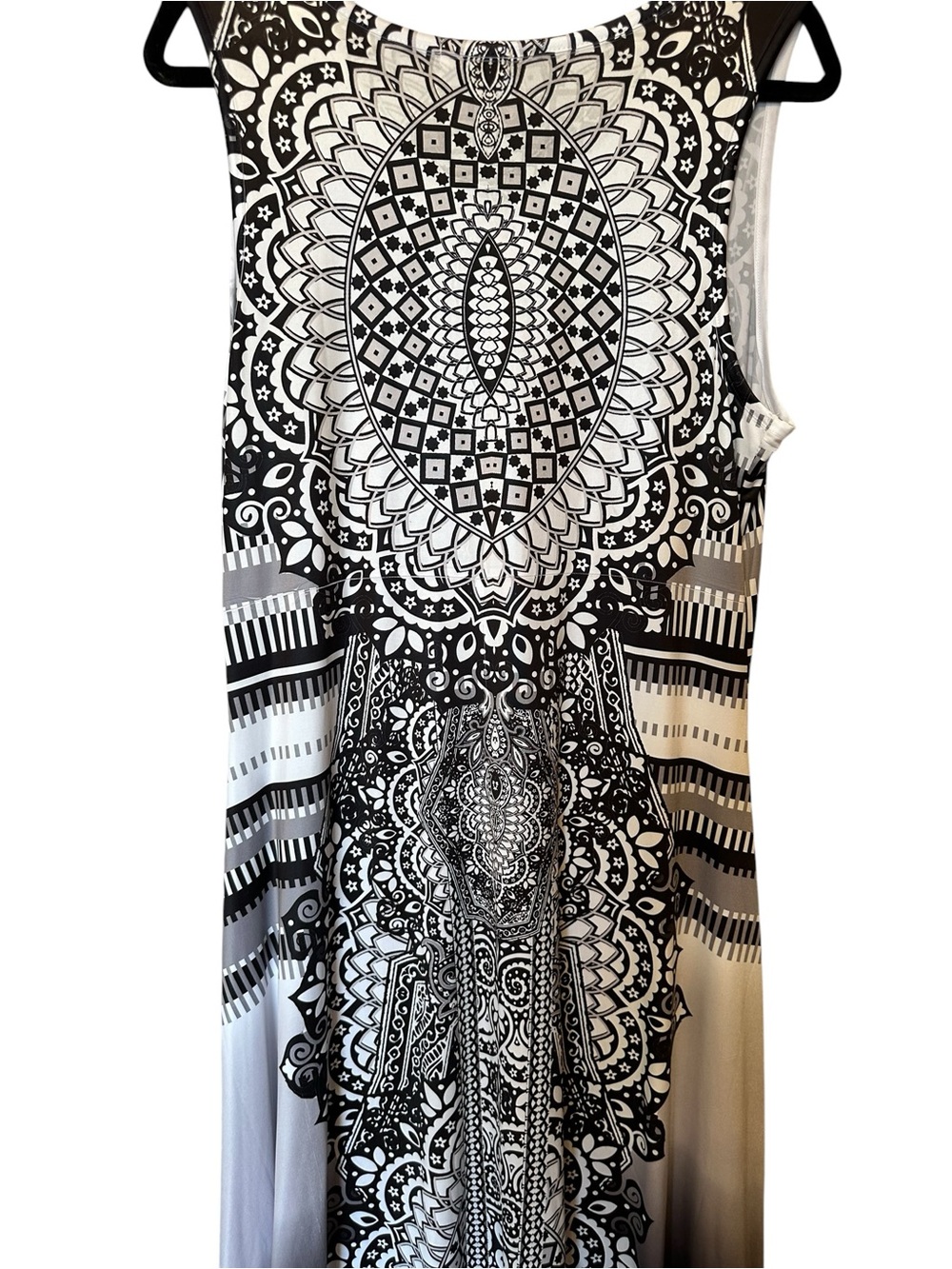 World Unity Black & White Paisley Print Boho Sleeveless Maxi Dress Asymmetrical - Picture 4 of 5